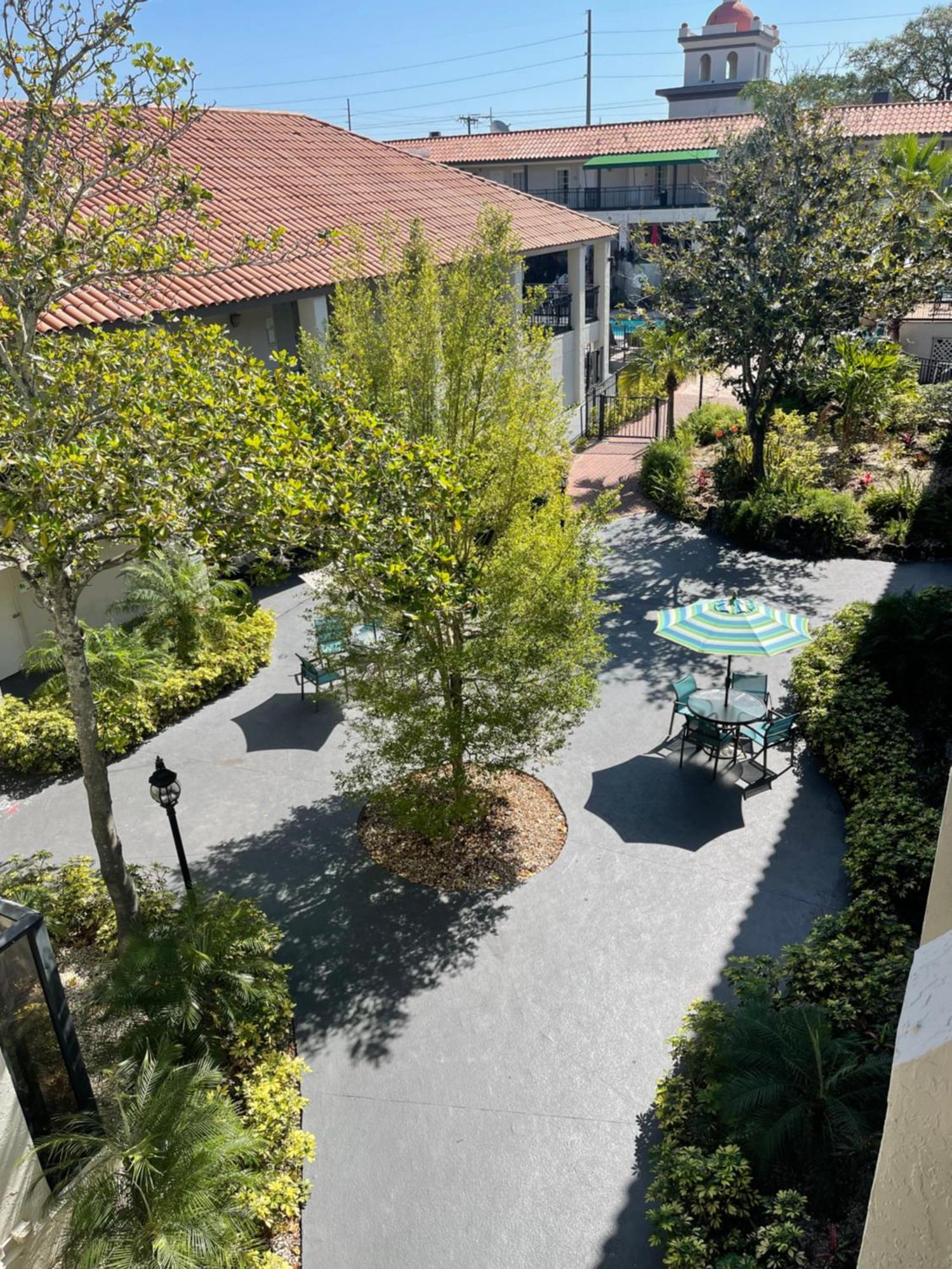 Red Roof Inn Plus & Suites Tampa Ngoại thất bức ảnh