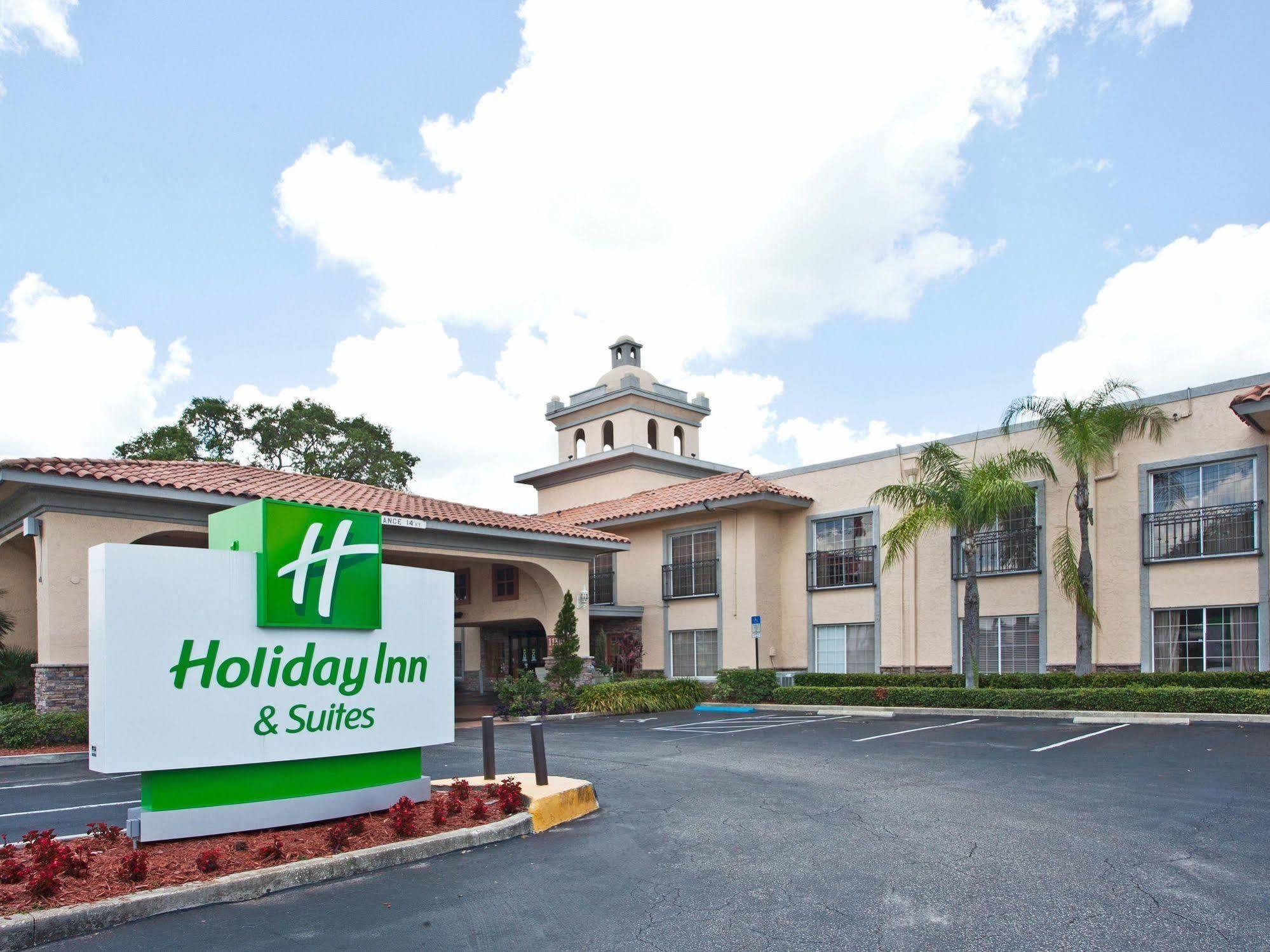 Red Roof Inn Plus & Suites Tampa Ngoại thất bức ảnh